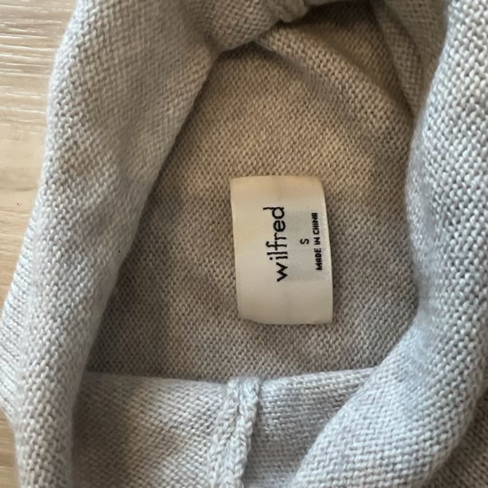 Aritzia Wilfred Merino Wool Sweater Size Small Grey